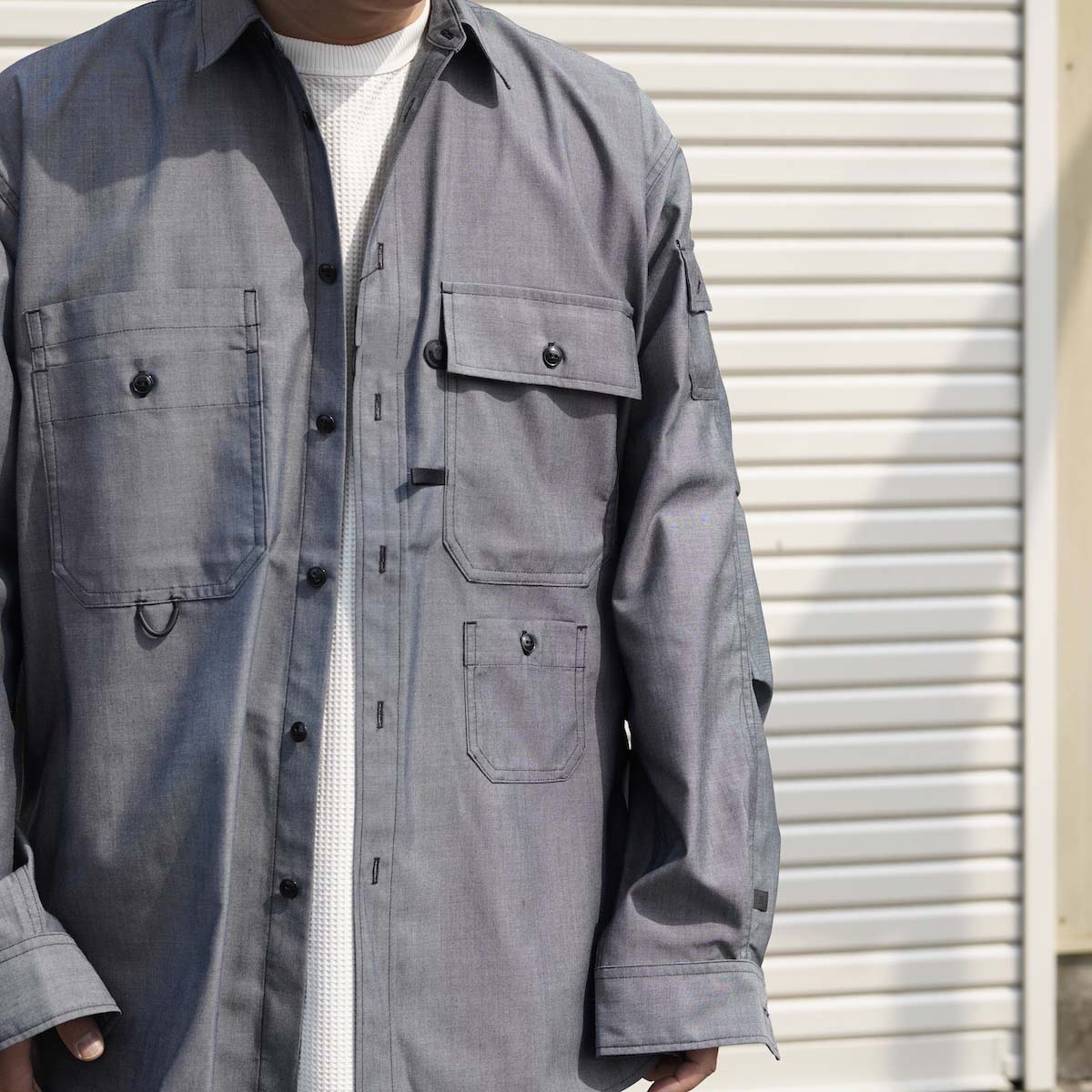 DAIWA PIER39 TECH MULTI POCKET CHAMBRAY SHIRT L/S